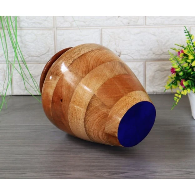 Hand Turned Cremation Urn in Wood 5