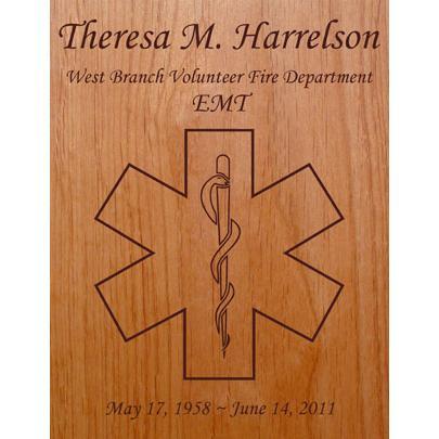 Paramedic Wood Urn 2